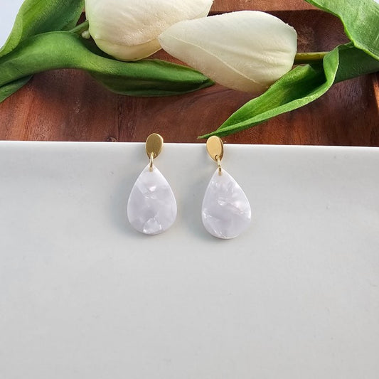 Spiffy & Splendid Leah Earrings - Pearl Jewelry